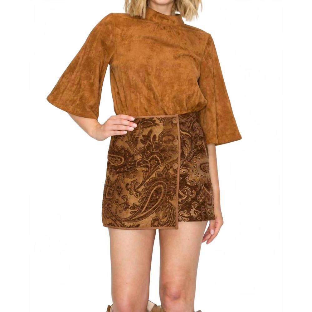 NEW LOVE WEDNESDAY paisley skort in camel